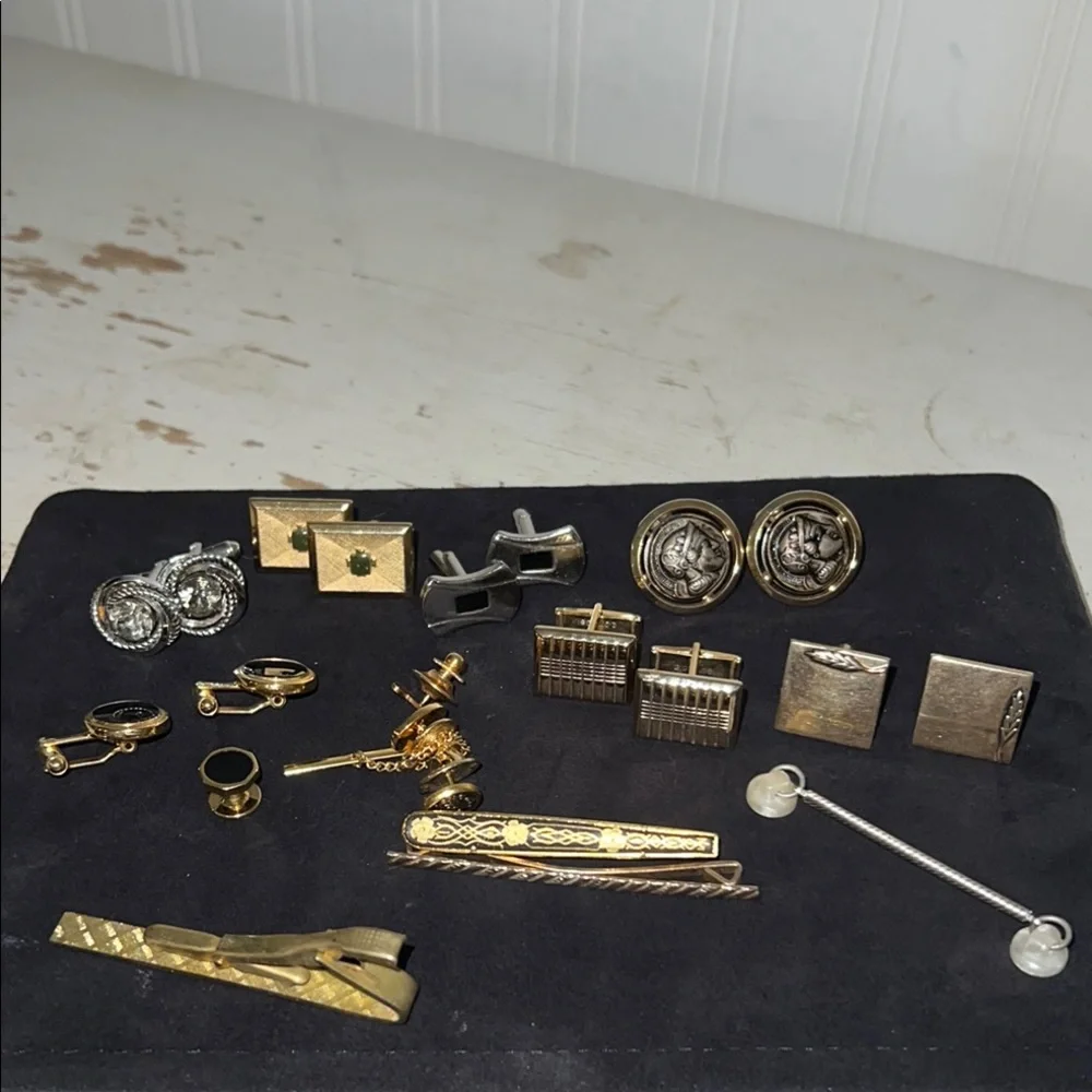 Lot Swank and other Gold and Silver Men's Cufflinks Set tie clips